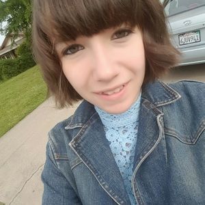 Meet your Posher, Juliana